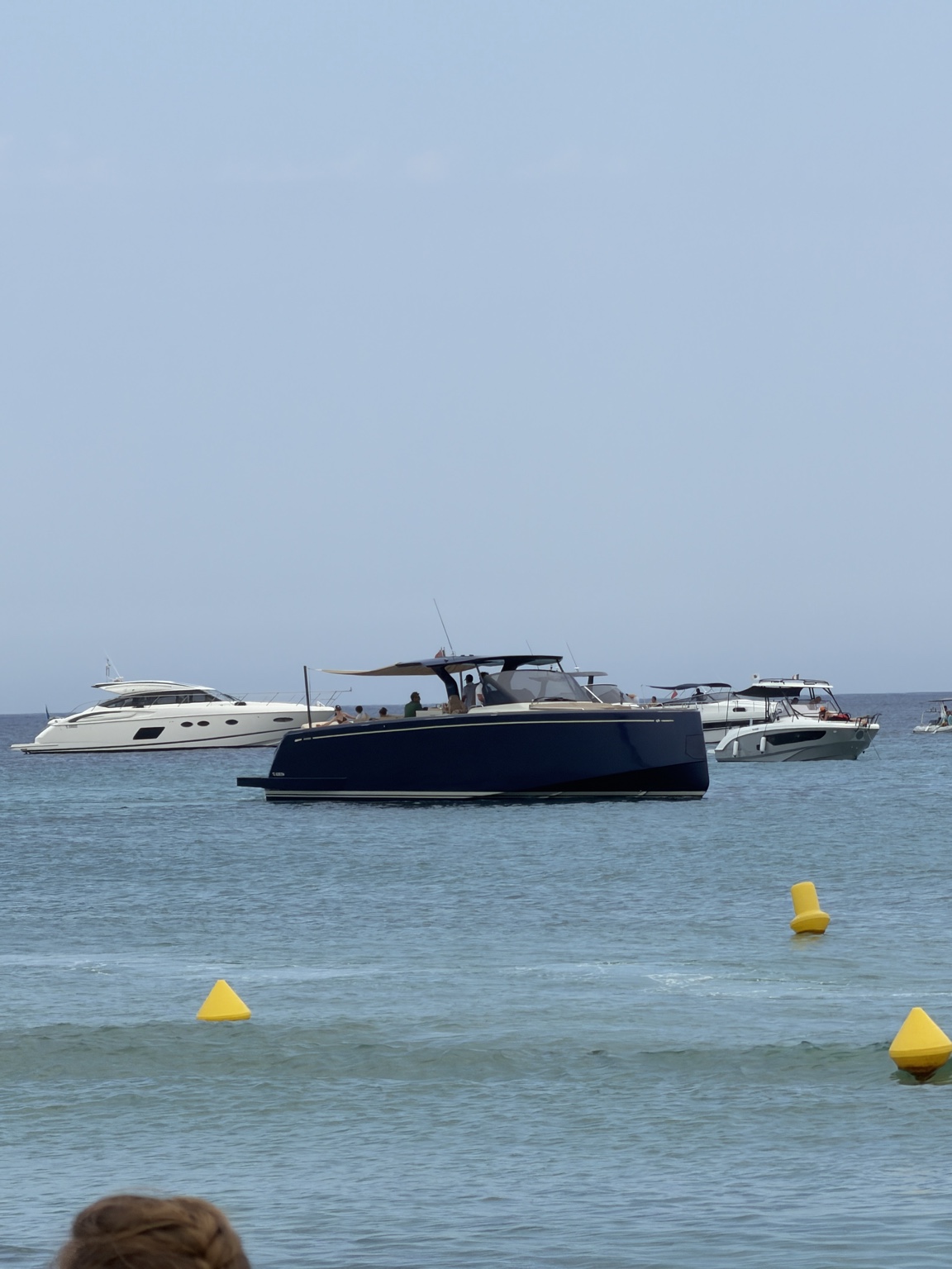 Yacht helm